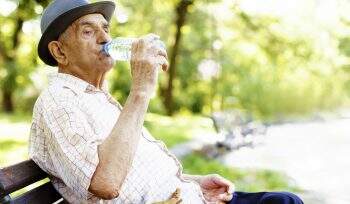 A importância da hidratação em idosos